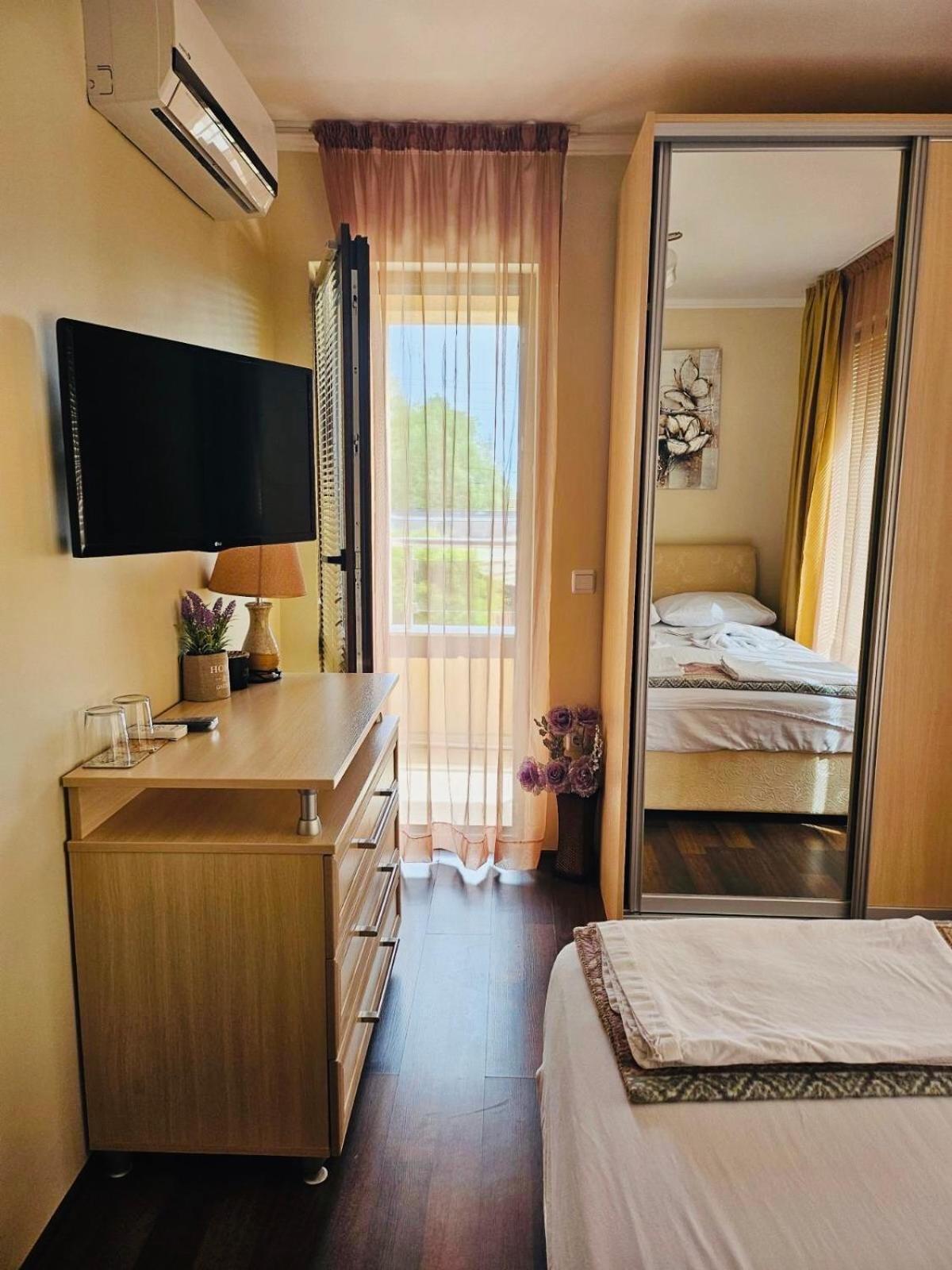 Apartment 7 And Studio 2 Quietly And Peaceful Place To Relax Sozopol Ngoại thất bức ảnh